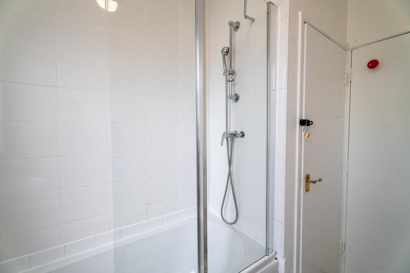 Cozy Urban | Retreat Modern 1br | Free Parking Apartament